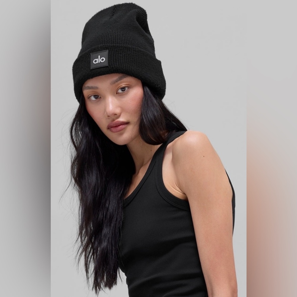 ALO Yoga Black Everyday Beanie with logo
